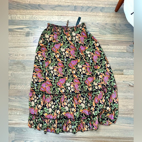 Elie Tahari Long flowy skirt - Picture 4 of 4